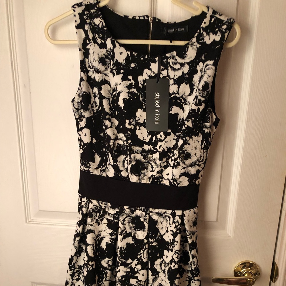 NEW W/ TAGS black & white floral dress